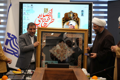 تجلیل از خدمات جهادی فرماندار پرتلاش سابق مشهد