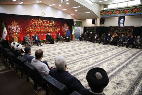  استفاده از حس ملی‌گرایی برای تقویت هویت اسلامی