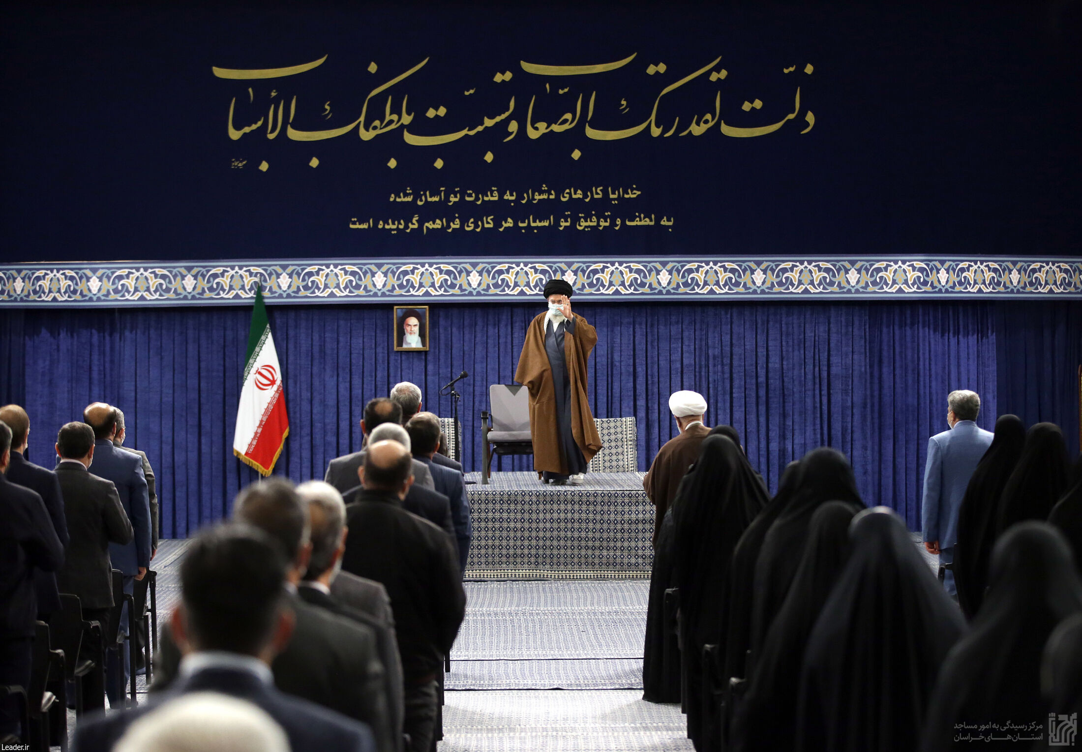 رهبر انقلاب اسلامی در دیدار جمعی از پرستاران و خانواده‌های شهدای مدافع سلامت