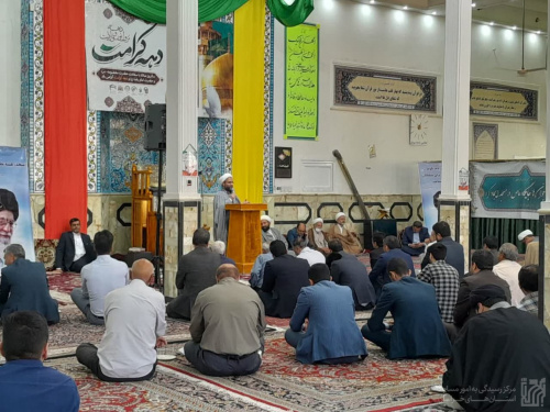 حجت الاسلام والمسلمین خانی: تعدادی از جلسات شورای اداری شهرستان‌ها در مساجد برگزار گردد.