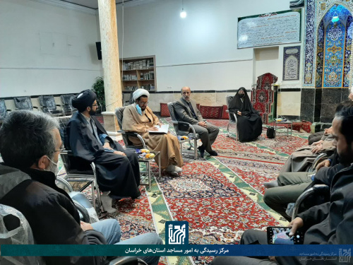 بازدید مسئولان منطقه شهید اشرفی اصفهانی از مسجد جوادالائمه(ع) 