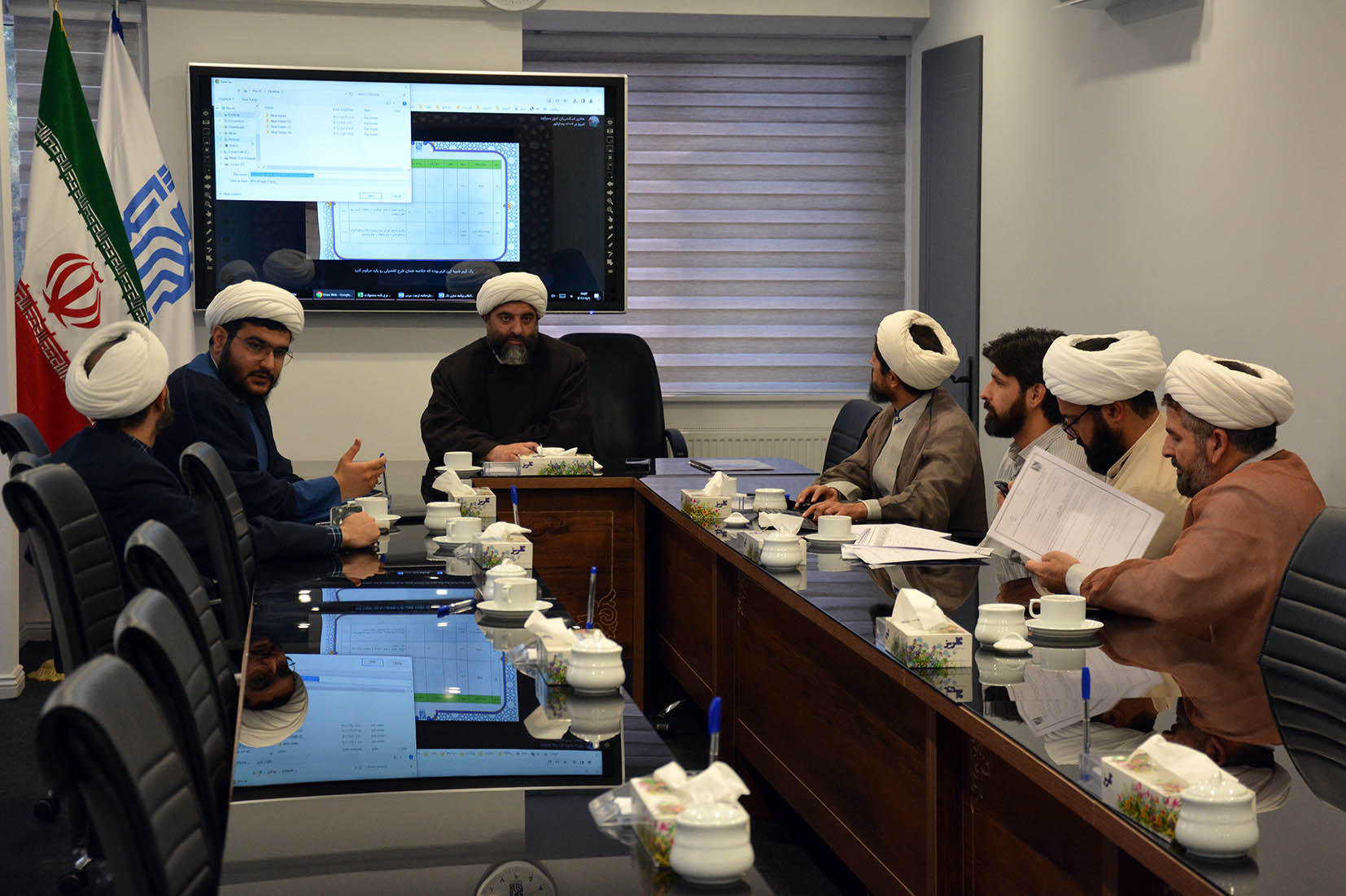 گزارش تصویری بررسی طرح و برنامه‌های مرکز رسیدگی به امور مساجد در شورای معاونین 