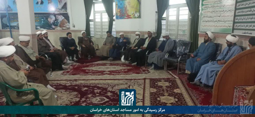 نشست هم‌اندیشی ائمه جماعات منطقه شهید بهشتی(ره) برگزار شد 